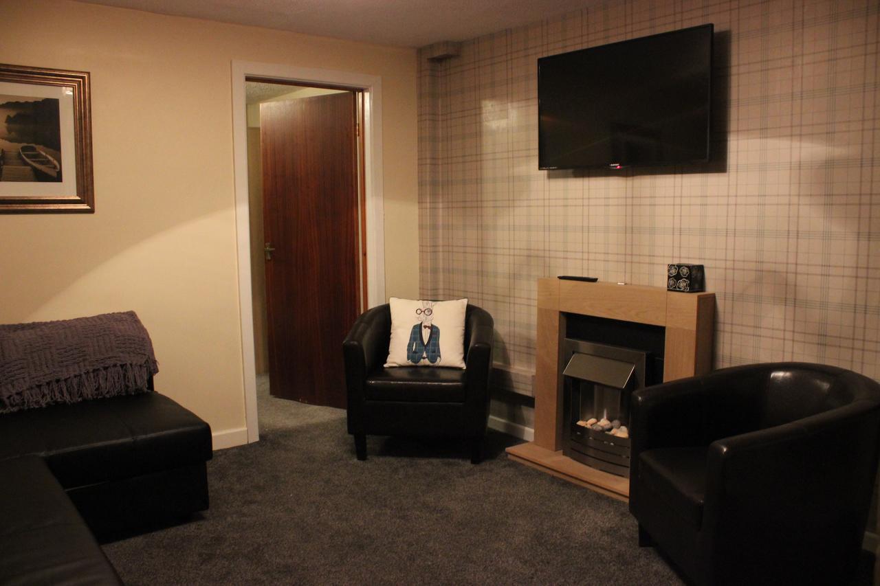 The New Lodge Pontardawe ภายนอก รูปภาพ